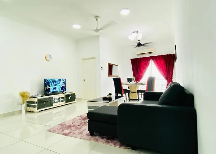 Cozy 1-10 Pax 4Qbeds 2Sbeds Shah Alam Sec7, I-City
